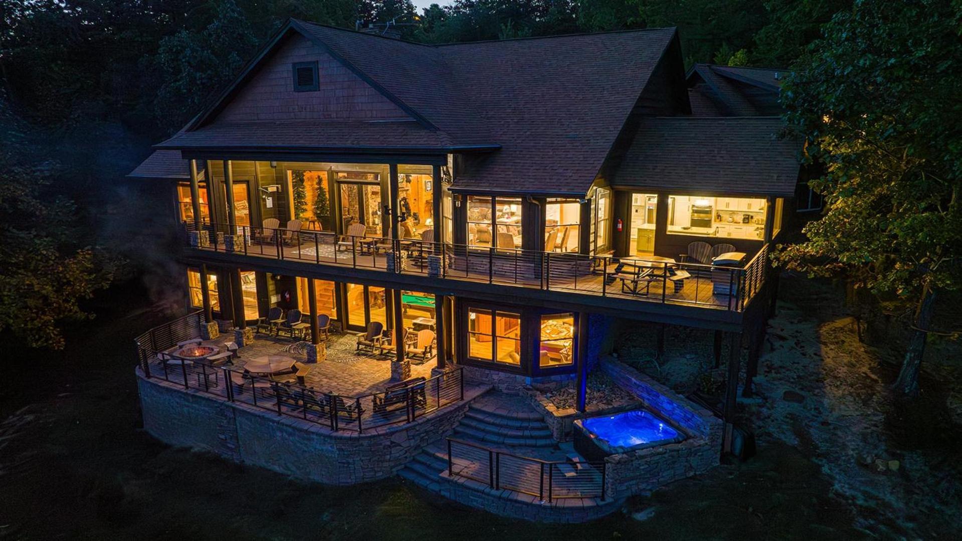 Five Bears Mountain View Lodge 塞维尔维尔 外观 照片