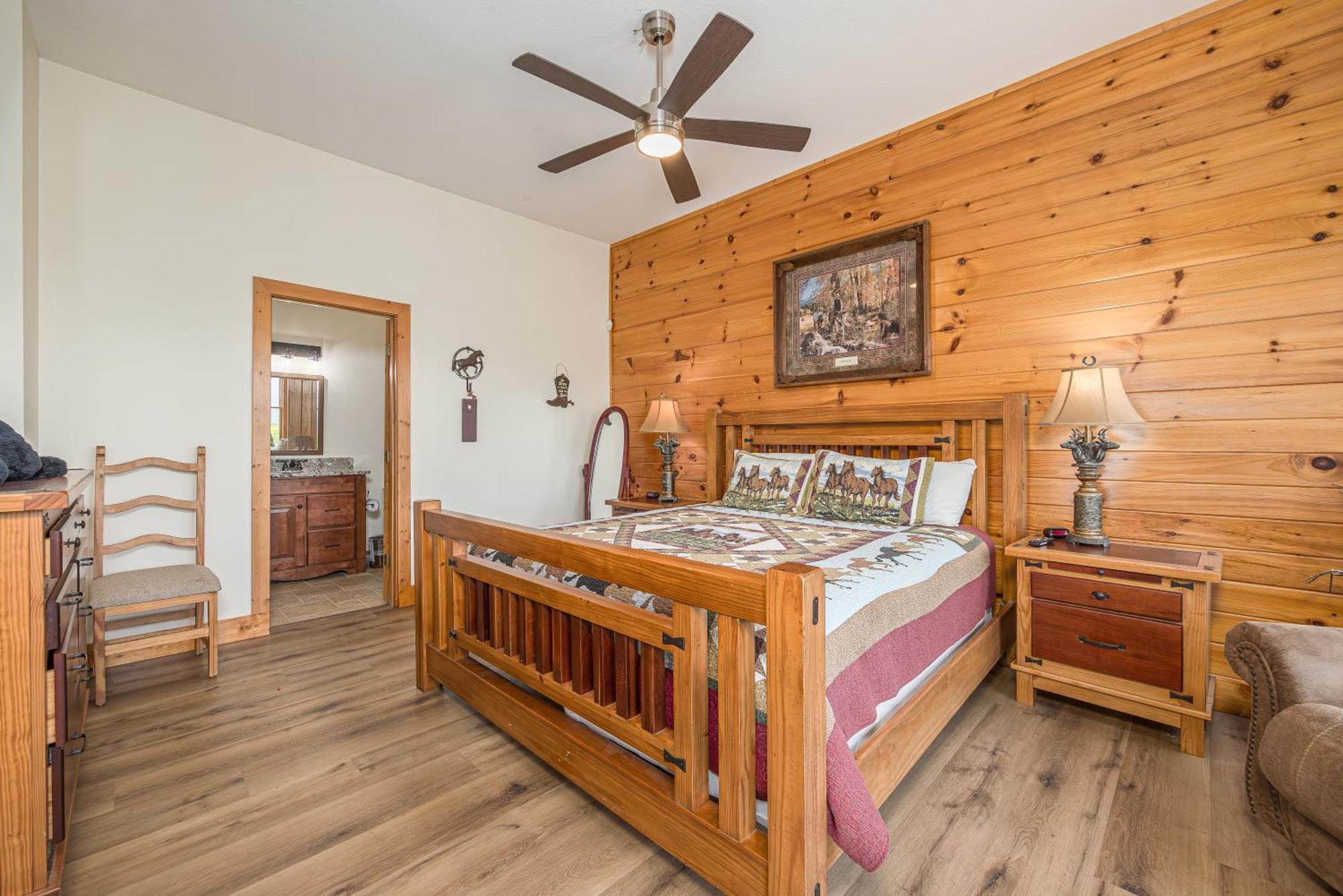 Five Bears Mountain View Lodge 塞维尔维尔 外观 照片