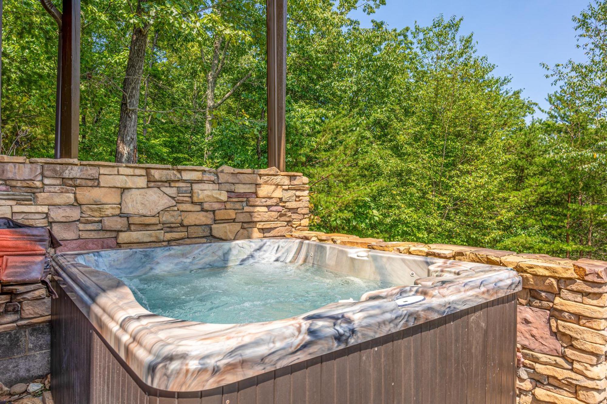 Five Bears Mountain View Lodge 塞维尔维尔 外观 照片